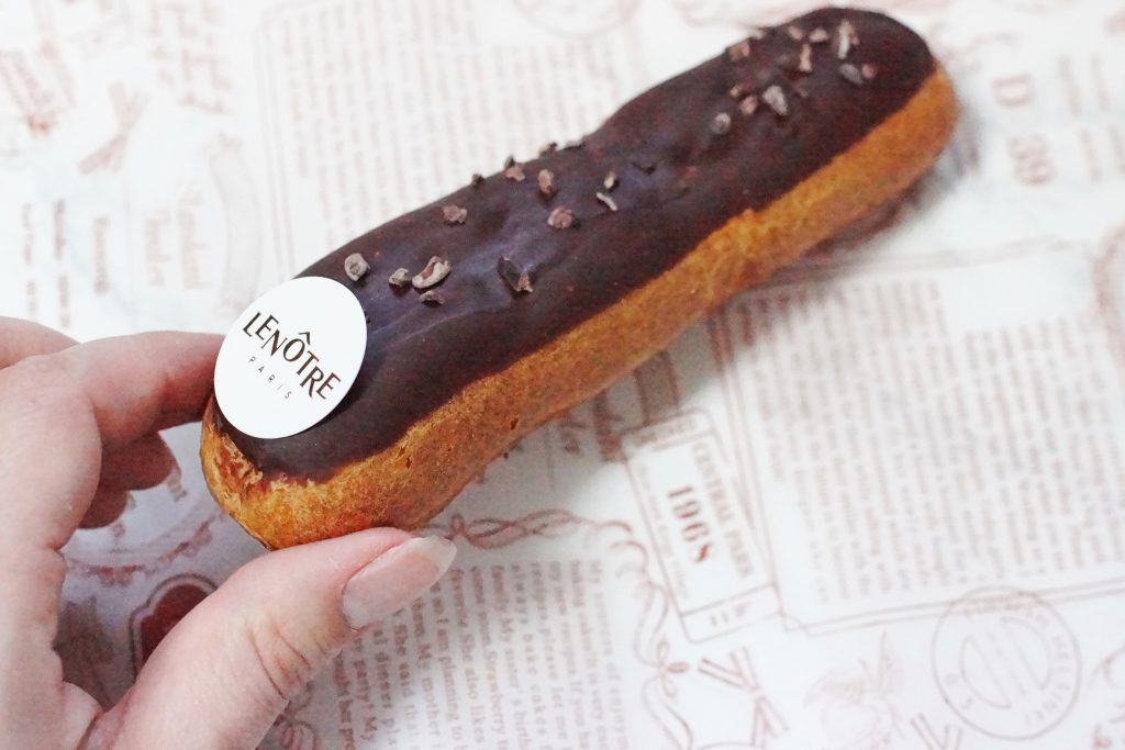 Eclair chocolat（エクレール・ショコラ）